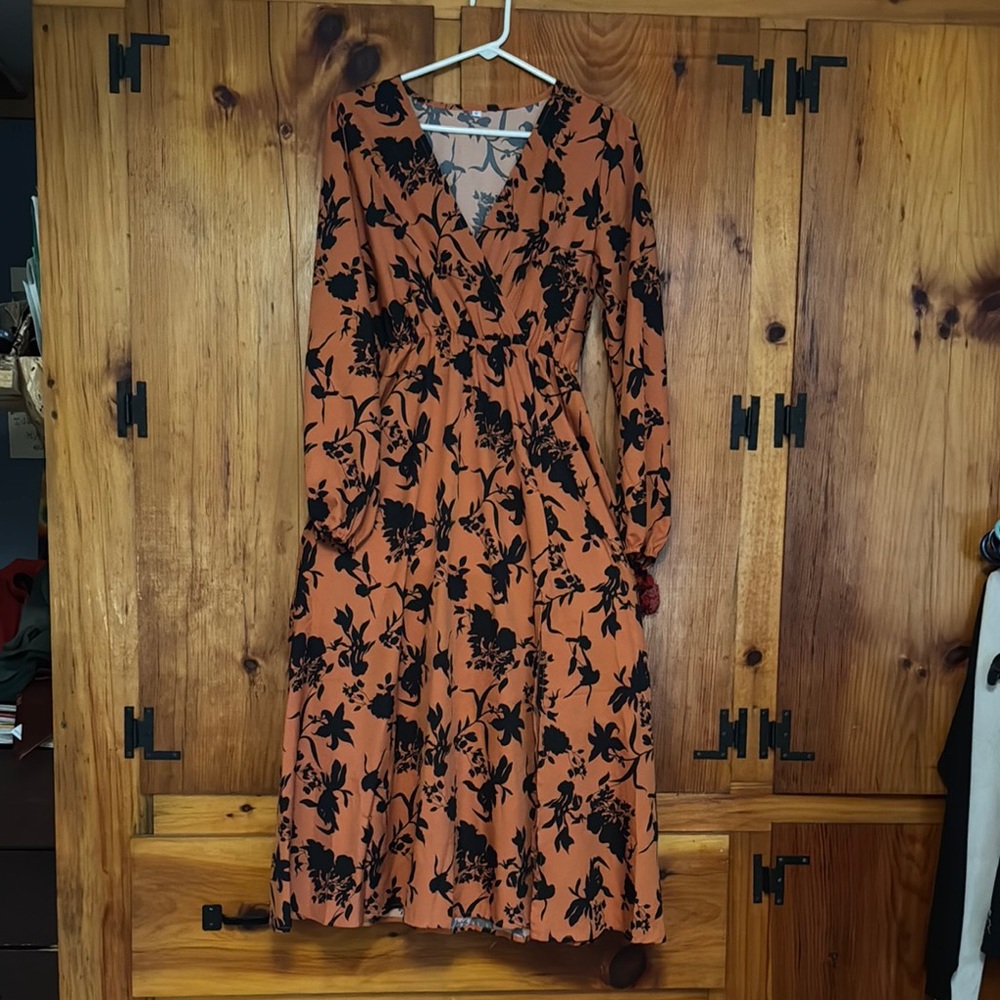 SHEIN Black and Orange Maxi Dress with Bishop Sleeves